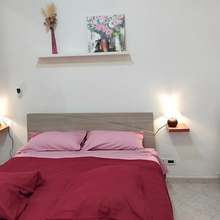 La Casa Di Gigi Tra Fiera E Universita Bologna Eksteriør billede