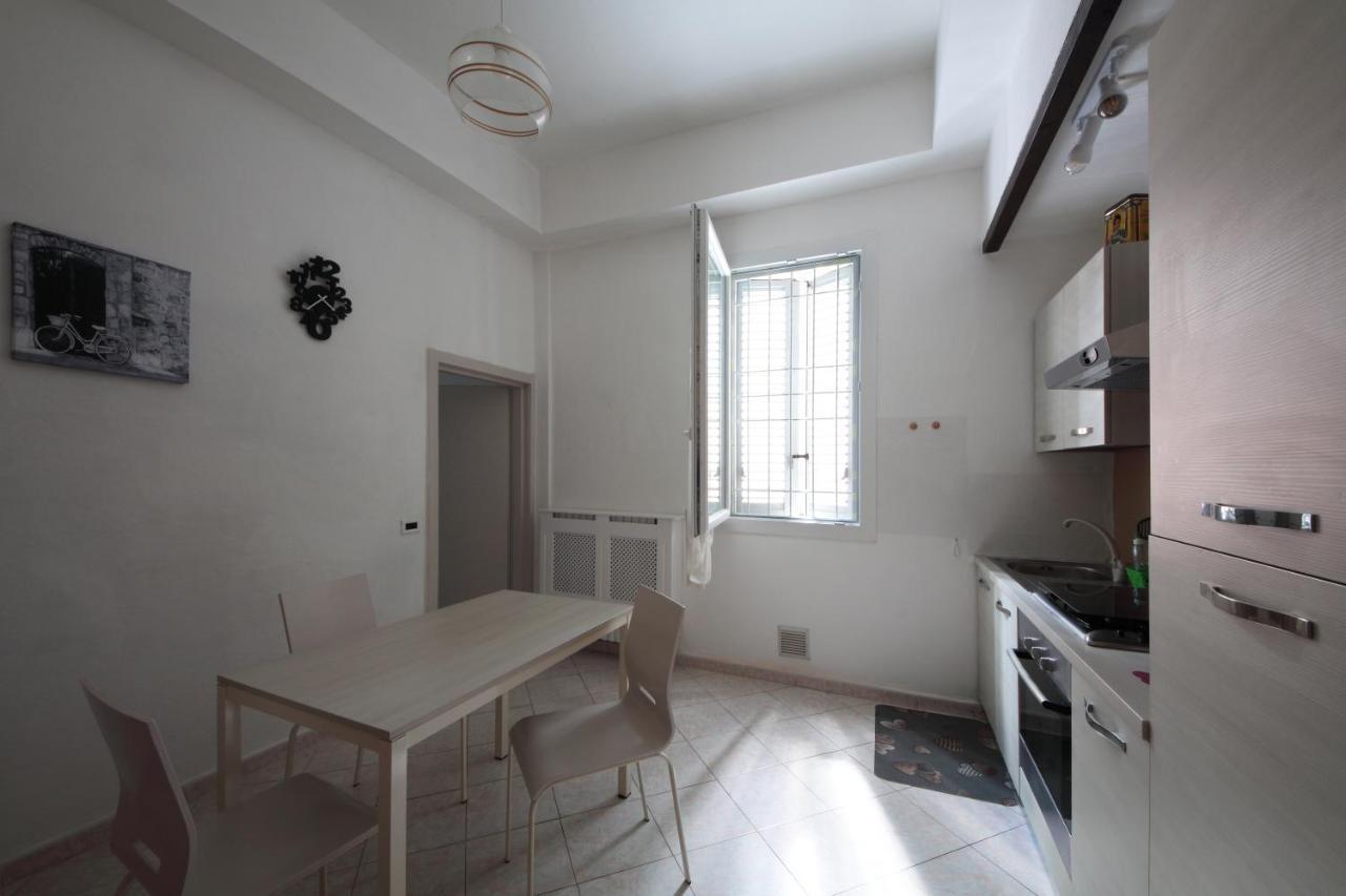 La Casa Di Gigi Tra Fiera E Universita Bologna Eksteriør billede